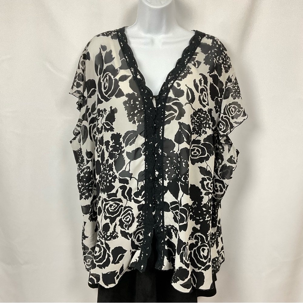 Dressbarn Womens 2X black white floral short sleeve v-neck button up sheer top